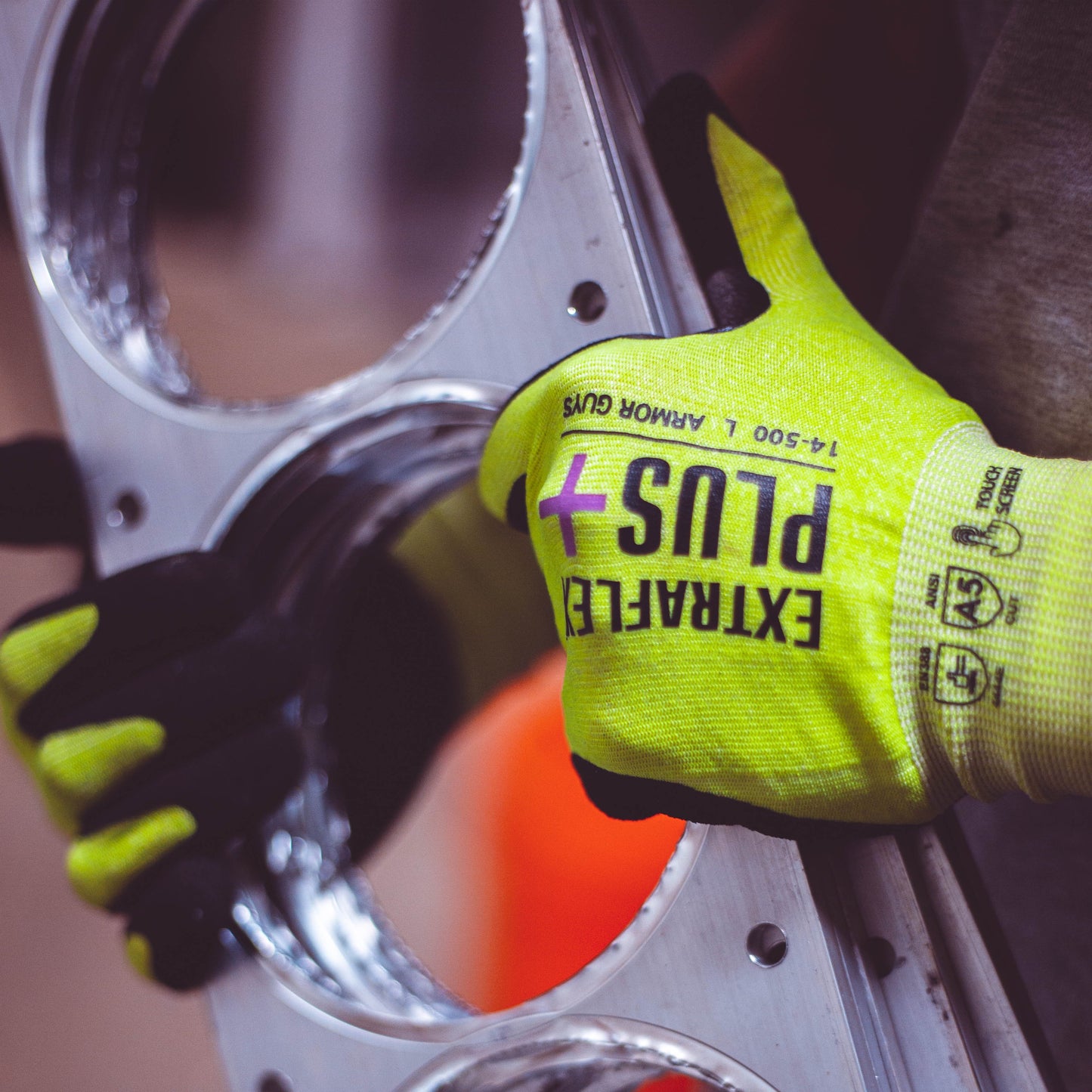 14-500 Extraflex® Plus Gloves – ANSI A5 Cut Resistance, Hi-Vis Safety, Oil Grip, Touchscreen-Compatible