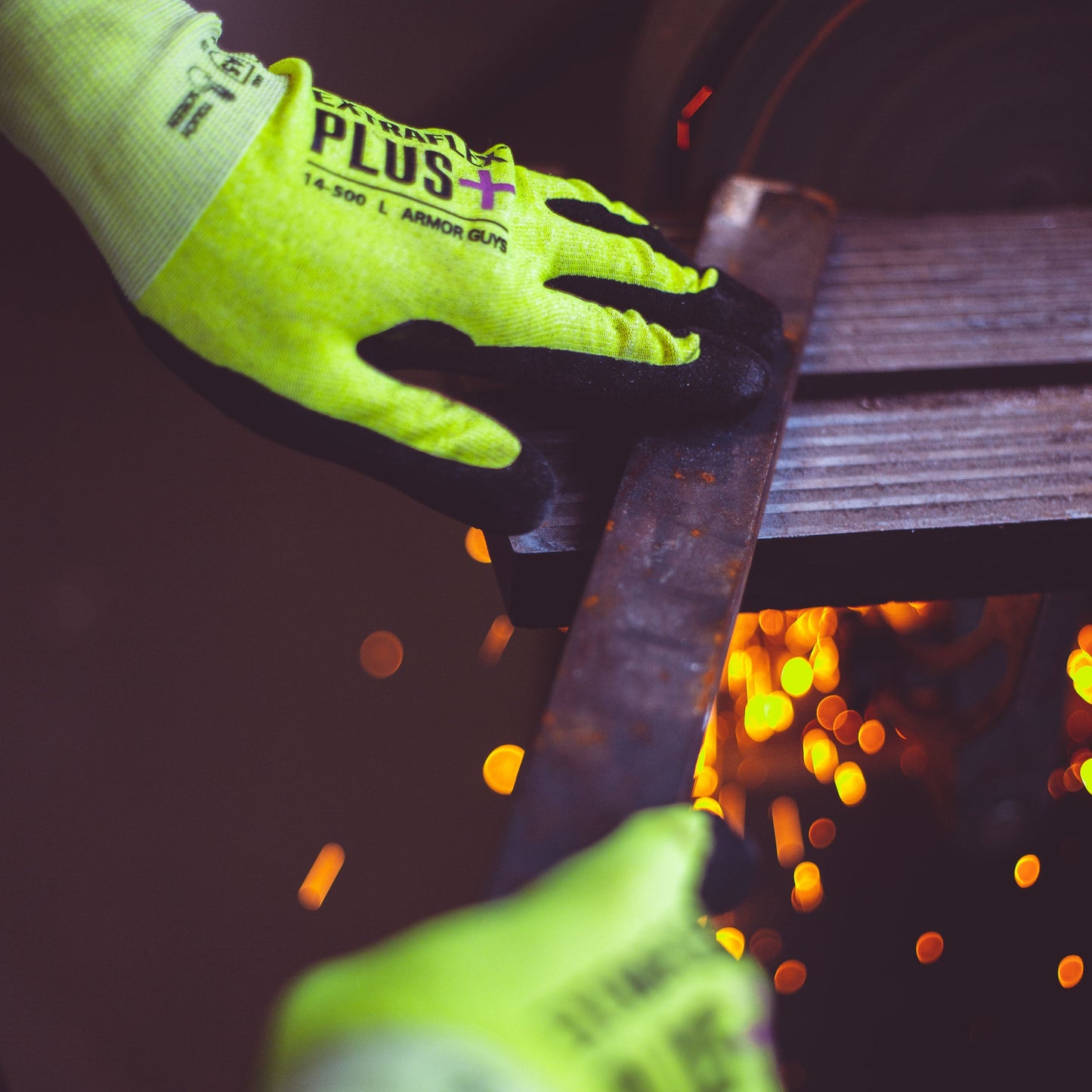 14-500 Extraflex® Plus Gloves – ANSI A5 Cut Resistance, Hi-Vis Safety, Oil Grip, Touchscreen-Compatible