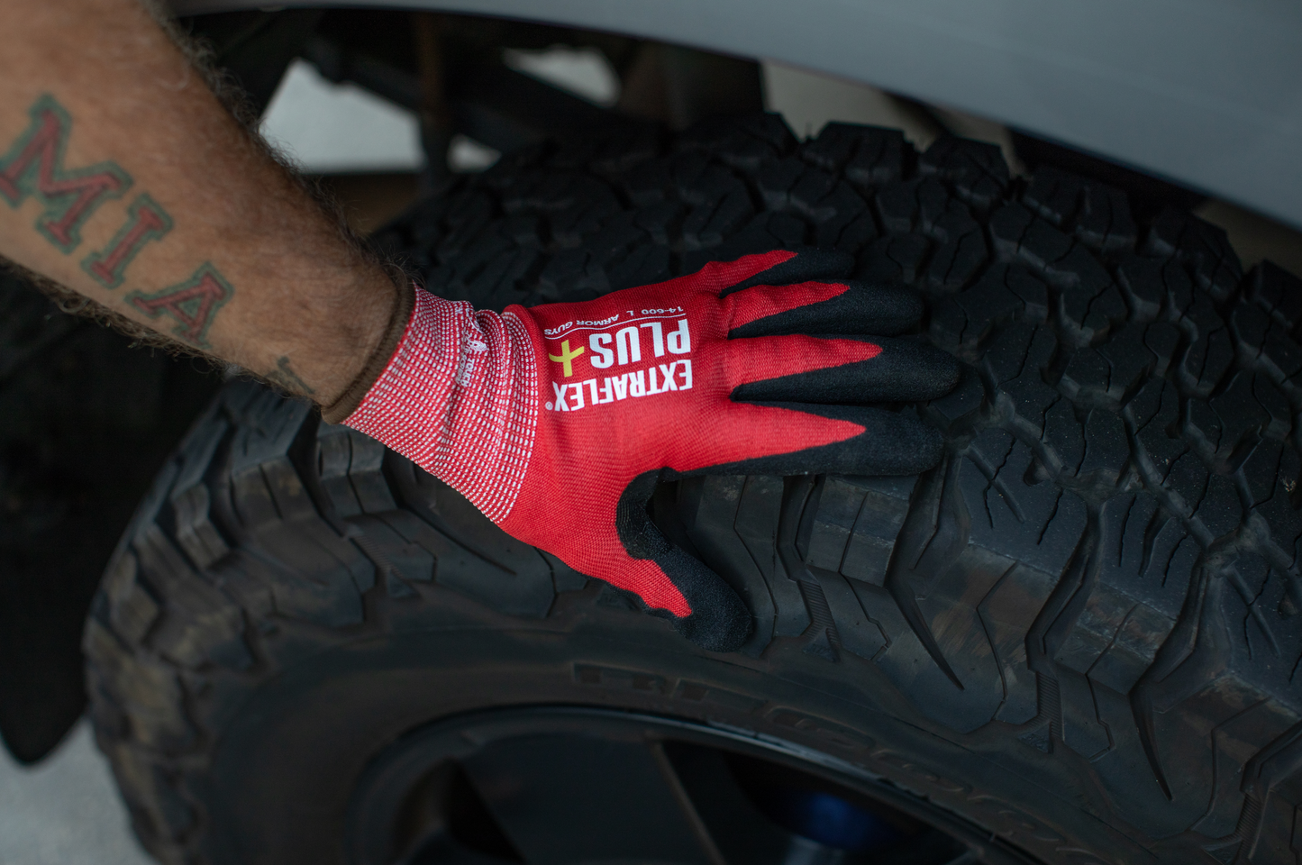 14-600 Extraflex® Plus Gloves – ANSI A6 Cut Resistance, Oil Grip, Reinforced Thumb, Touchscreen Compatible