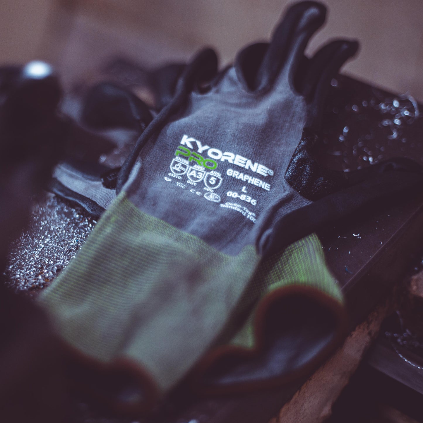 00-836 Kyorene® Pro Gloves