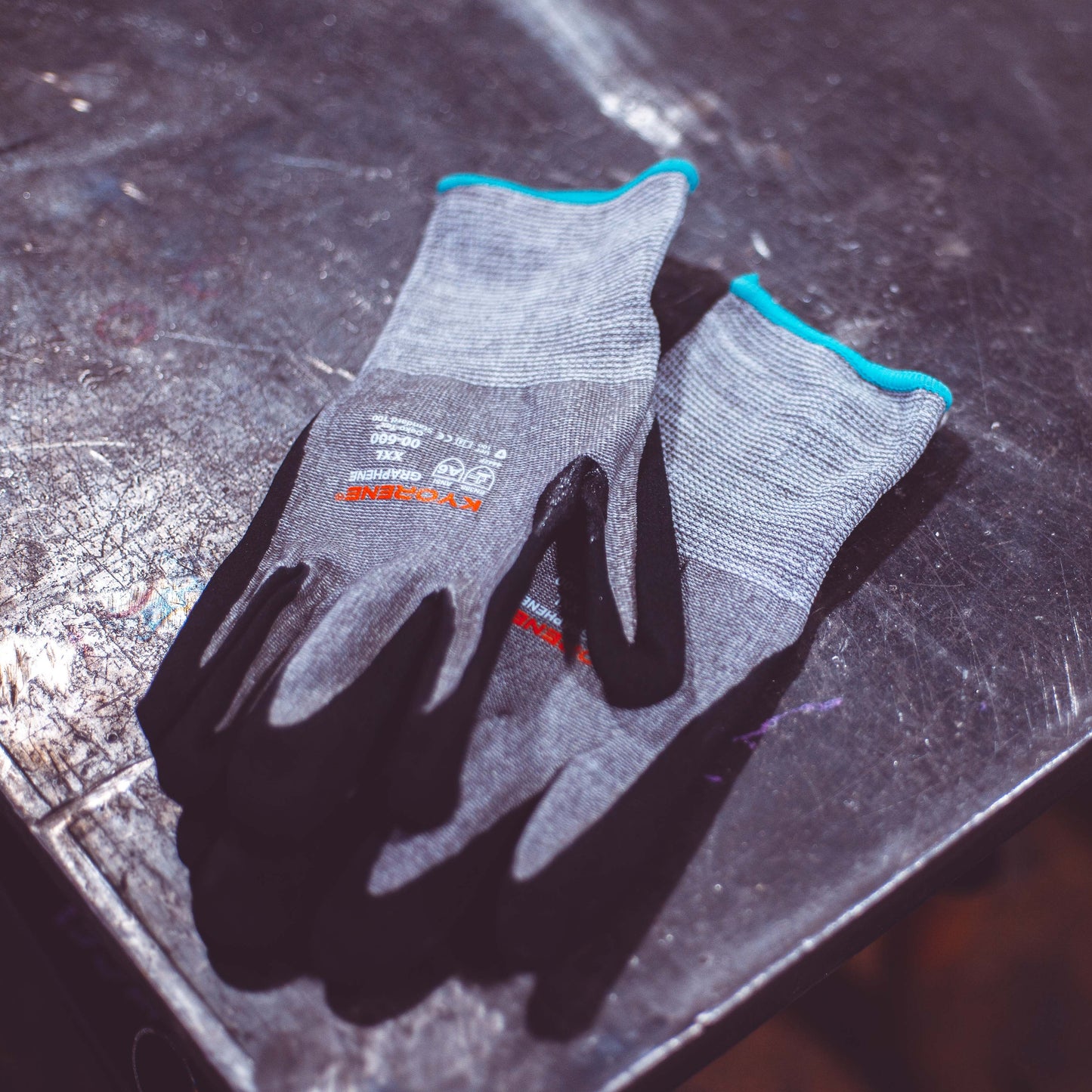 00-600 Kyorene® Gloves