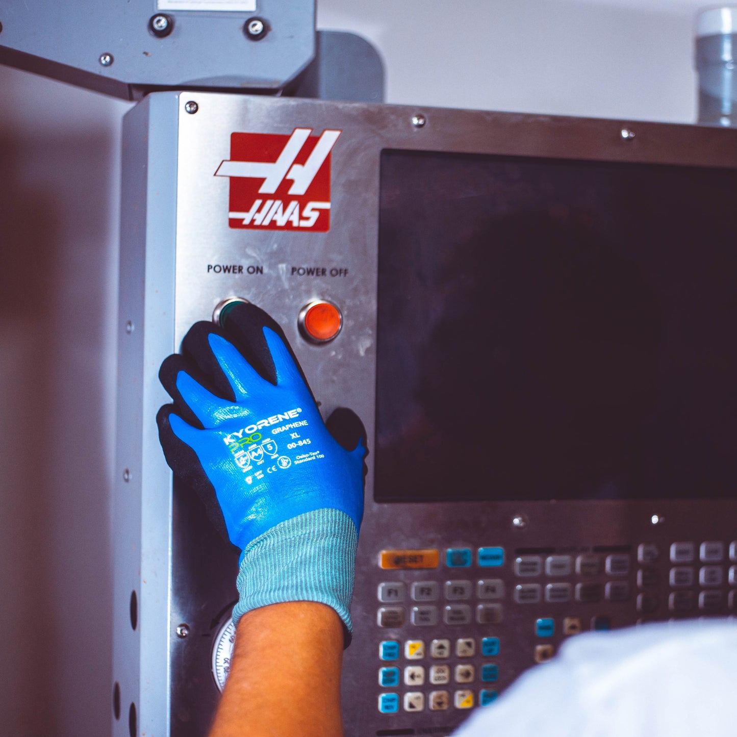 00-845 Kyorene® Pro Work Gloves – Liquid-Resistant, ANSI A4 Cut Protection, Full Nitrile Coated