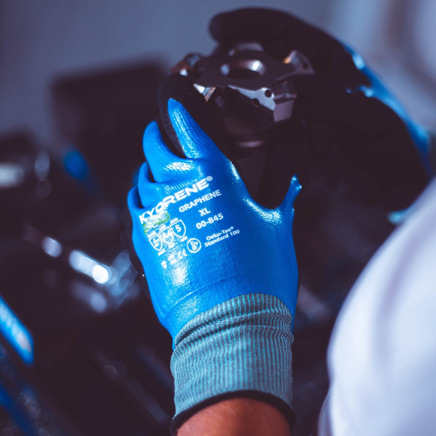 00-845 Kyorene® Pro Gloves